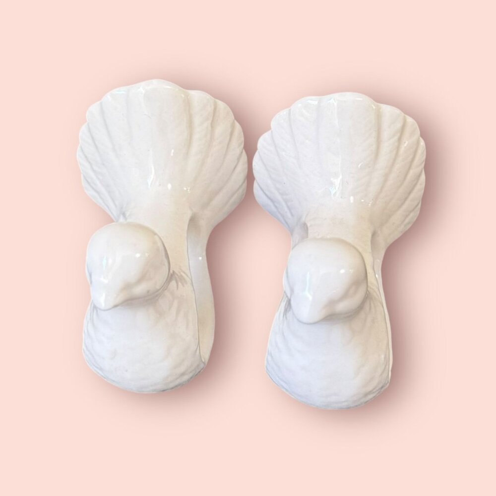 Vintage Shafford Design White Porcelain Dove Napkin Ring Holders Set of 2 - Picture 3 of 7